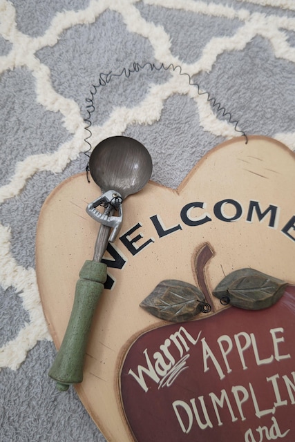 Jg[ WELCOME   Apple