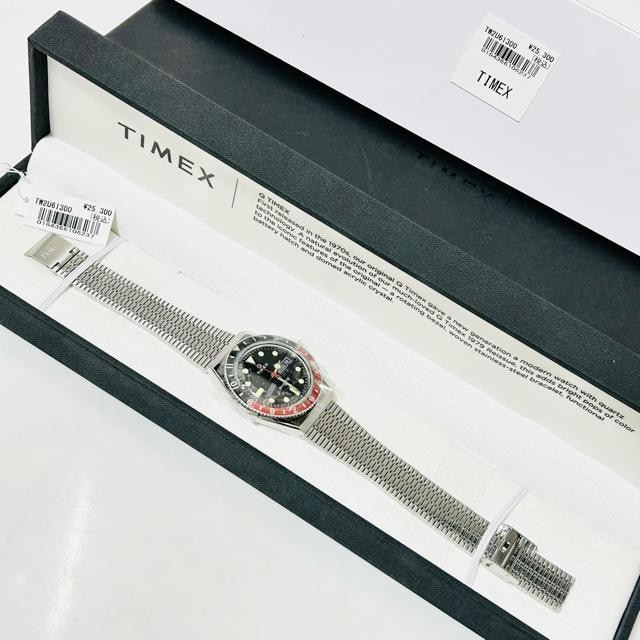 Vi TIMEX ^CbNX Q rv Y TW2U61300  uh 