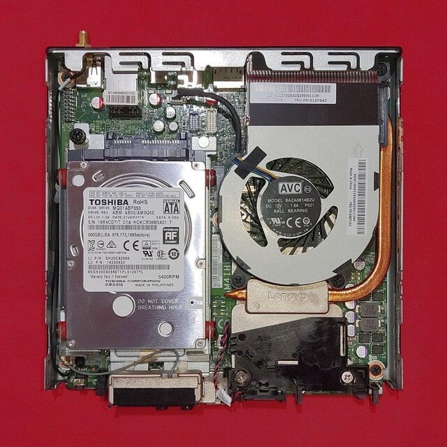 Lenovo Think Centre M715Q@~jp\R AMD Ryzen 3 Pro 2200GE  PC{/Ӌ@ 