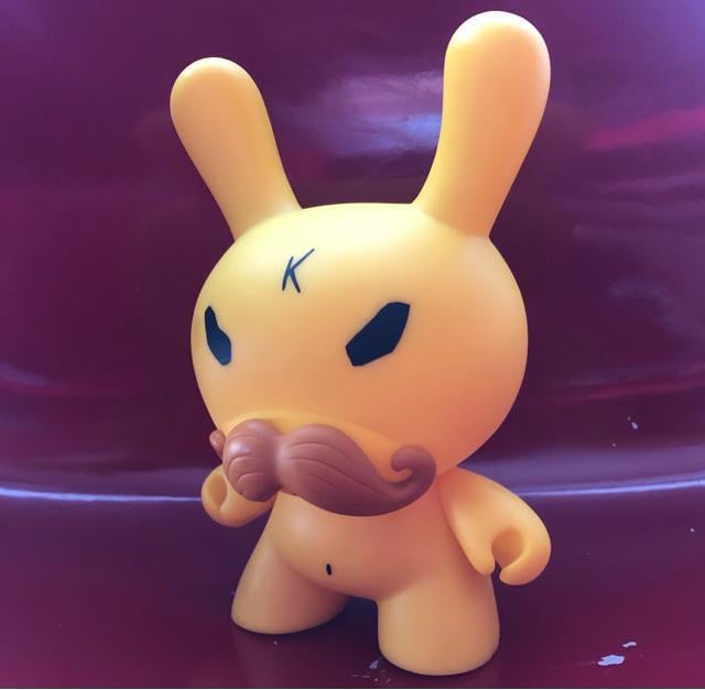 sKidrobot ~ SwatchttBMA kozik toy2r QEE fUCi[YgC dunny ART TOY   zr[ 