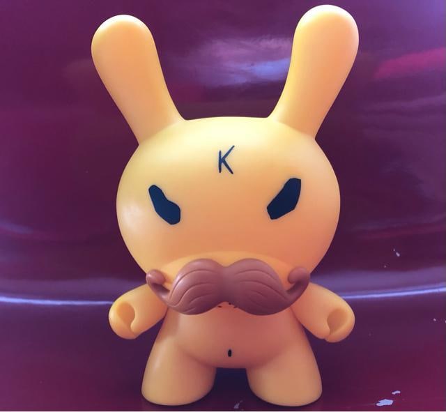 sKidrobot ~ SwatchttBMA kozik toy2r QEE fUCi[YgC dunny ART TOY  zr[ 