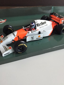 Marlboro McLaren PEUGEOT MP4/9