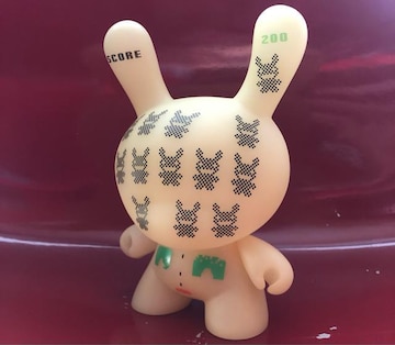 sKidrobot ~ oki-nittBMA  SPACE INVADER  kozik toy2r QEE fUCi[YgC