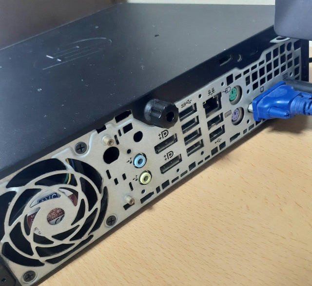 HP/Compaq 8300 Elite USDT  PC{/Ӌ@ 