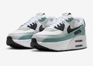 NIKE AIR MAX 90 LV8