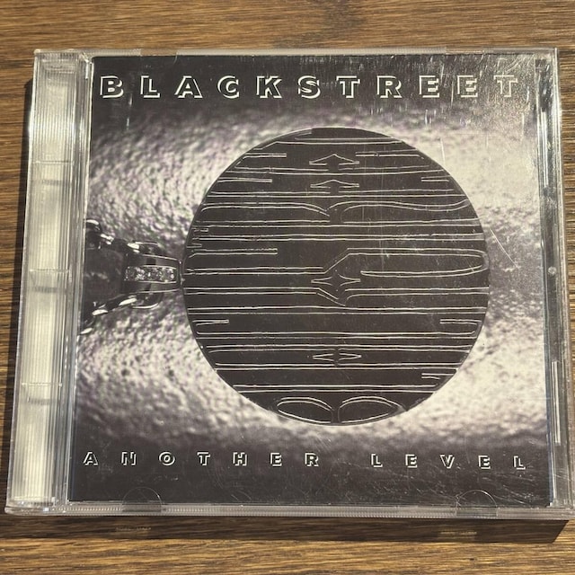 yBLACKSTREETzANOTHER LEVEL   CD/DVD/rfI 