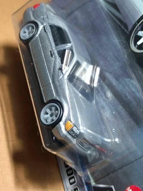 yHW v~AzZfX-xc 500 SEL
