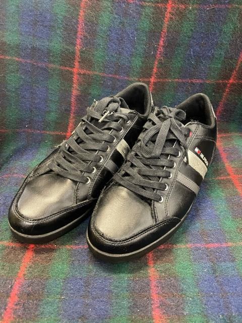 TOMMY HILFIGER g~[qtBK[[JbgXj[J[/TCY26cm/ubN@@ Xj[J[   jt@bV 