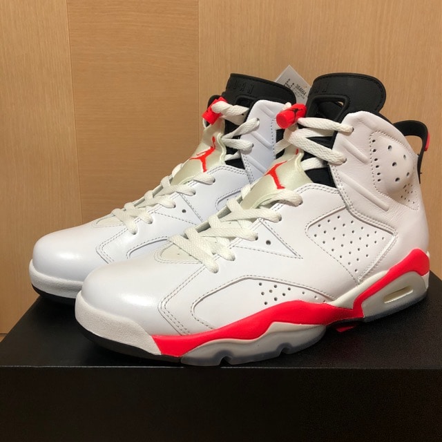 シューズ(男性用) Nike AirJordan6 Retro White  (2014) 未使用品 ナイキ NIKE エアジョーダン6 レトロ AIR JORDAN 6