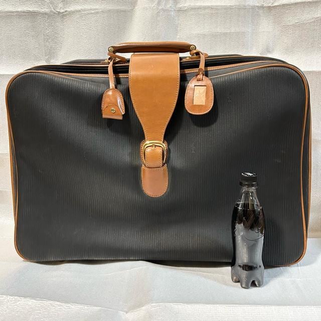 i Salvatore Ferragamo tFK PVC U[ gNP[X gxobO s {Xg  uh 
