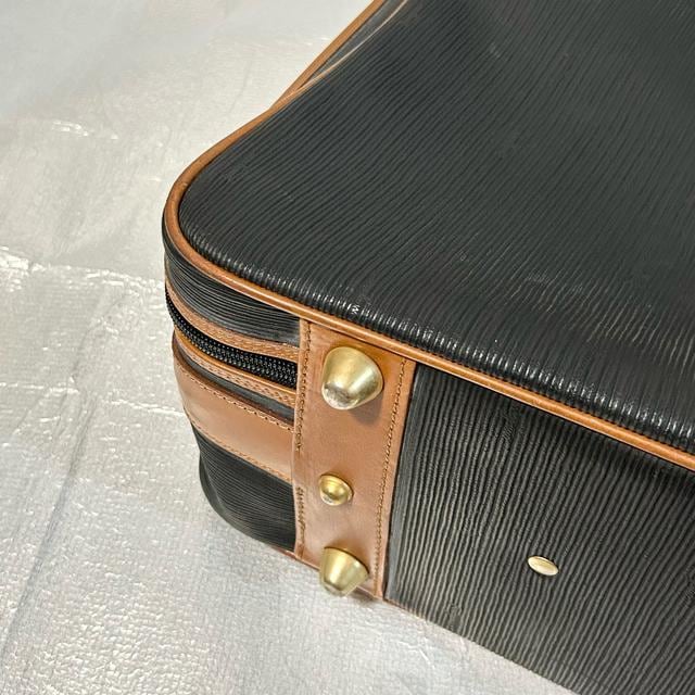 i Salvatore Ferragamo tFK PVC U[ gNP[X gxobO s {Xg  uh 