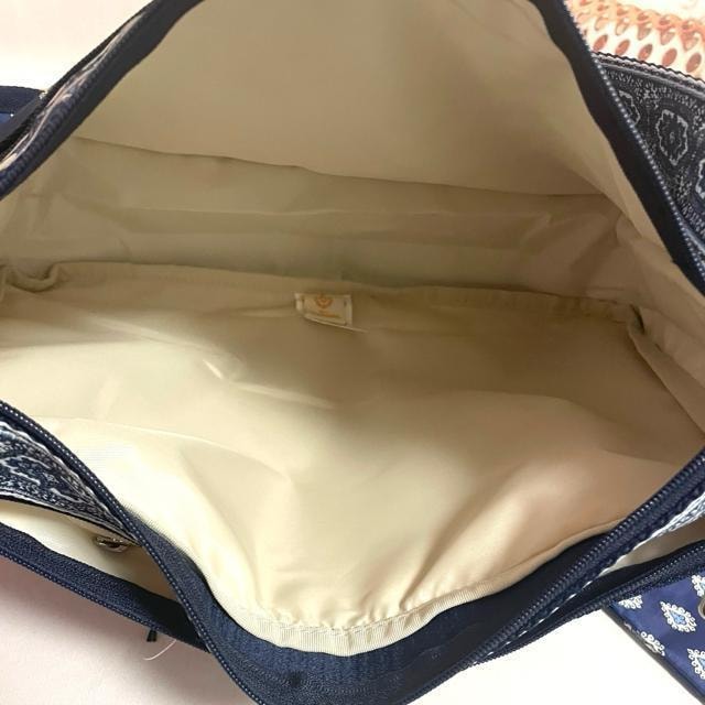 ViLeSportsac X|[gTbN OLIVADES ]@[h V_[obO |[` 7507 L Zbg  t@bV 