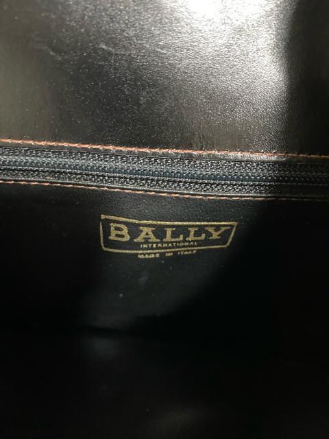 yǕizBALLY o[ LoX~U[ NX{fB V_[obO  uh 