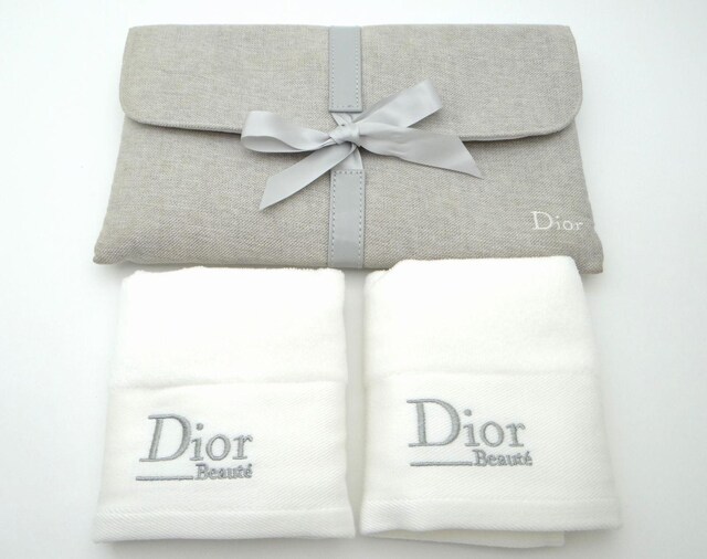 Christian Dior fBI[ |[`nh^I2Zbg mxeBViliyz   uh 