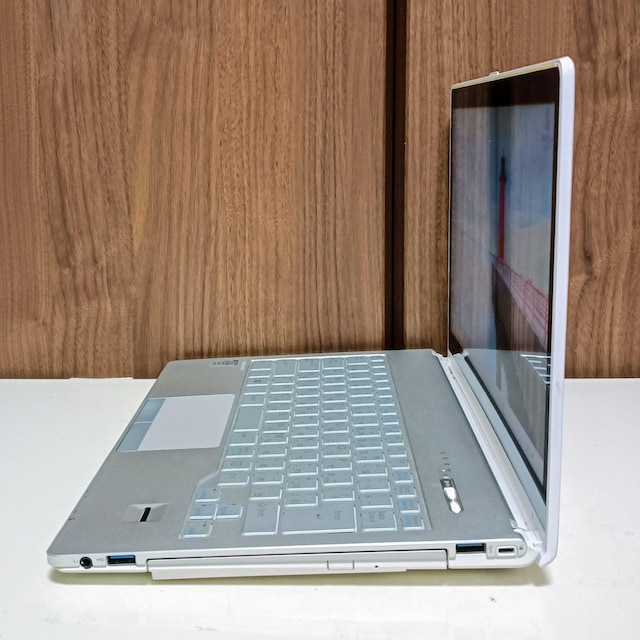 FUJITSU LIFEBOOK Corei5 12GB SSD512GB WebJ DVD ^b`pl Win11  PC{/Ӌ@ 