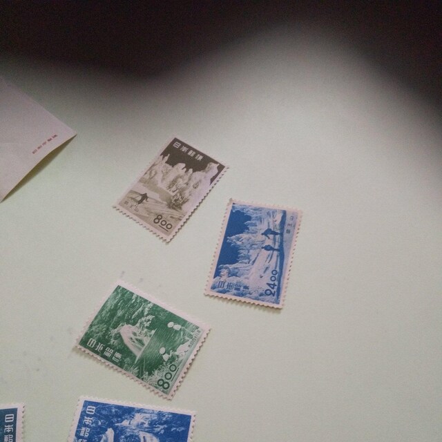 Â؎  zr[ 
