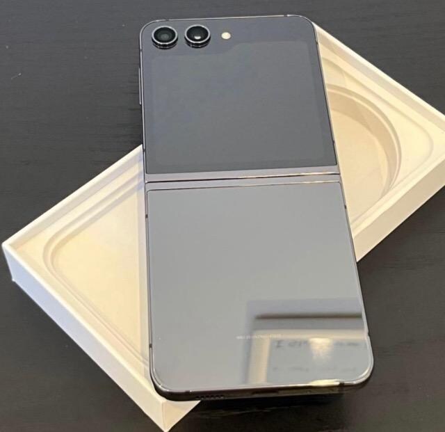 yǕizAndroid Galaxy Z Flip 5b256gbbSIMt[   Ɠd/AV 