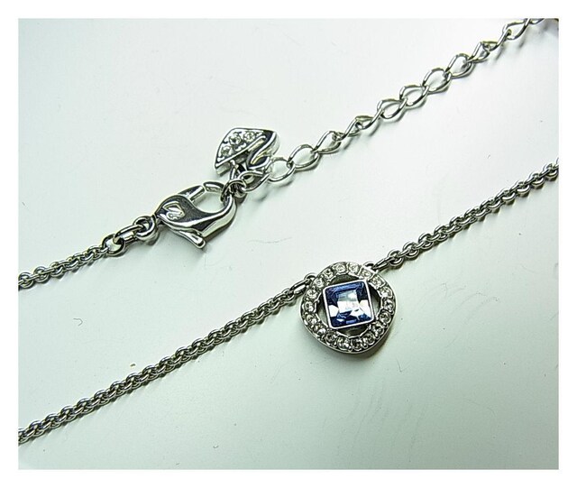 500~X^KiSWAROVSKI@XtXL[@NX^@lbNX