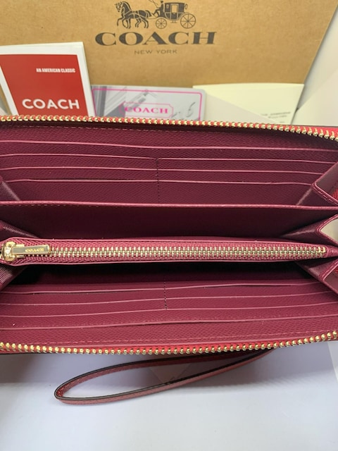 COACH  R[`  C3441  z   Xgbvt  1941bh  IMF8Q  uh 