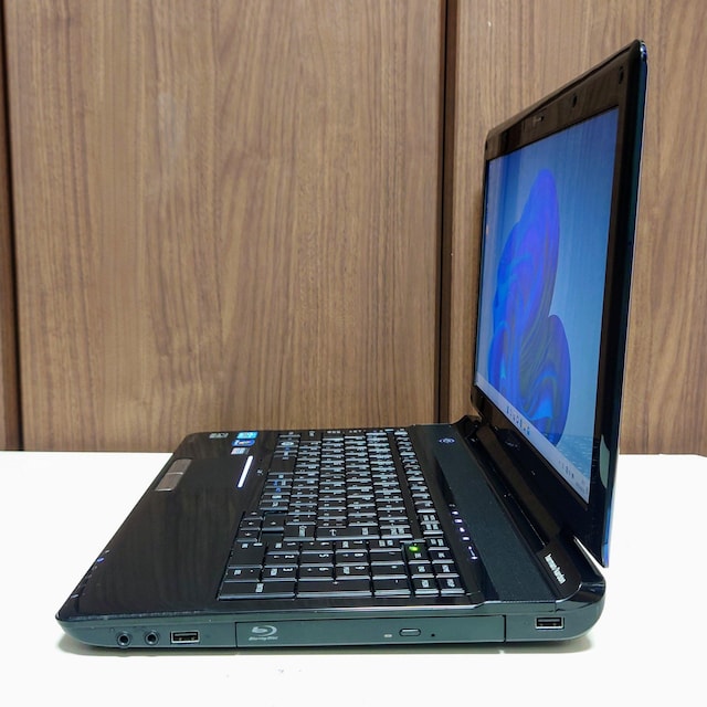 TOSHIBA dynabook Corei7 8GB SSD256GB u[C WebJ Windows11  PC{/Ӌ@ 