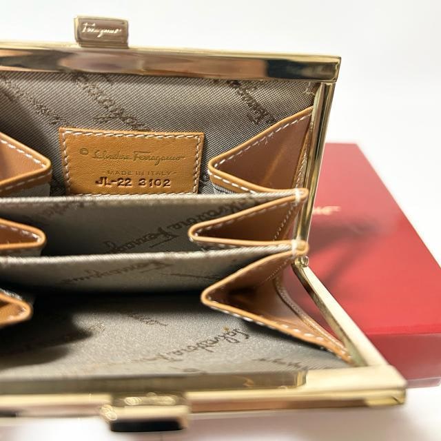 Ferragamo tFK RCP[X K z U[ t  uh 