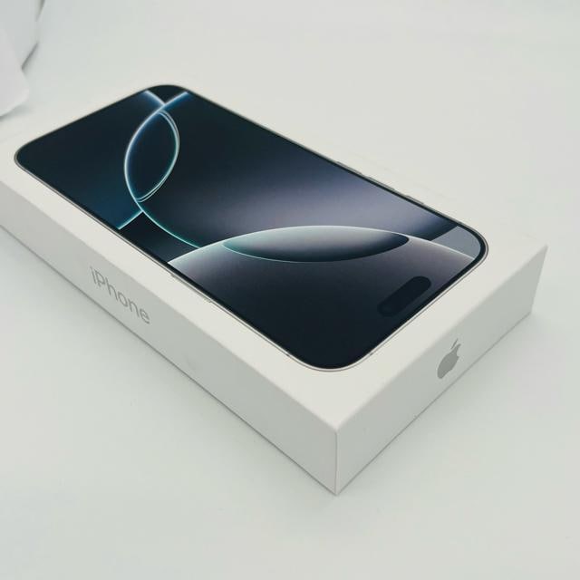 J@iPhone 16 Pro Max 256 GB SIMt[@{  Ɠd/AV 