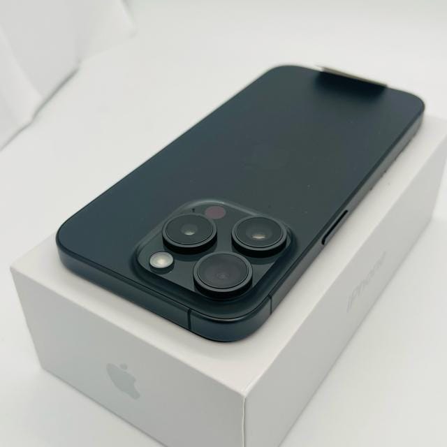 gp@iPhone 15 Pro 256 GB SIMt[@ubN@{  Ɠd/AV 
