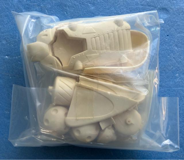 【貴重】CLUB M製 メカブトン レジンキャスト製組立キット 貴重】CLUB M製 メカブトン レジンキャスト製組立キット - メルカリ