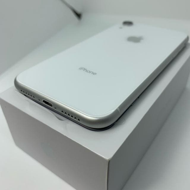 gp@iPhone XR 128 GB SIMt[@zCg@{  Ɠd/AV 