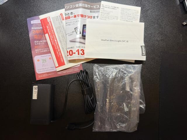 Lenovo Ideapad Slim 5 Light Gen 8iAMDj  PC{/Ӌ@ 