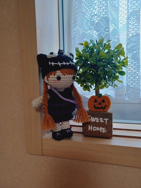Hand made@@frL&̎q*HALLOWEENL[z_[OK݂