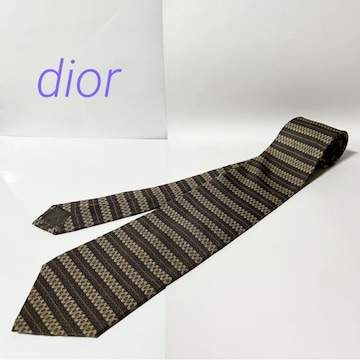 i dior fBI[ lN^C O VN