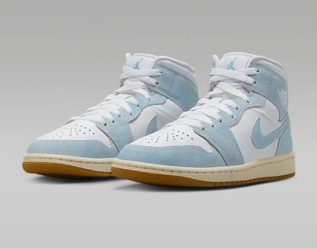 AIR JORDAN 1 MID SE   uh 