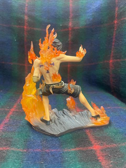 ワンピース DXフィギュア BROTHERHOOD ONE PIECE 「エース 単品」プライズ バンプレスト Amazon.co.jp: ワンピース DXフィギュア BROTHERHOOD ONE PIECE