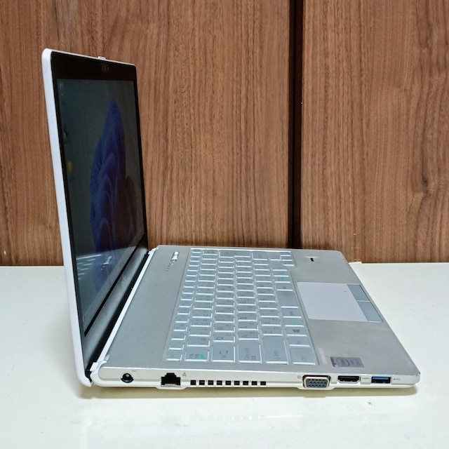 FUJITSU LIFEBOOK Corei5 12GB SSD512GB WebJ Windows11 DVD  PC{/Ӌ@ 
