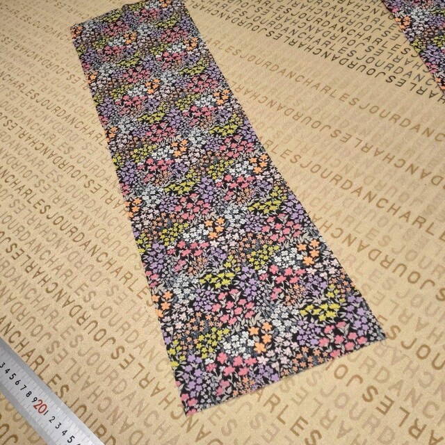 iNo.RR103022ju1X^vE18cm~72cm~3E[ԃvg̒[؂