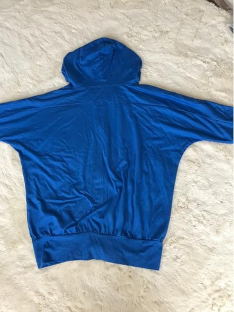 qp  h} p[J[  MTCY  t@bV 