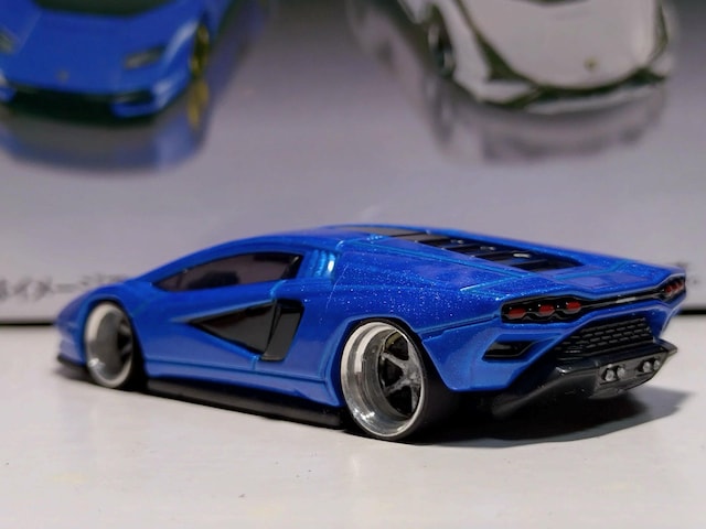 yg~Jz{Mj RNV JE^bN LPI 800-4  zr[ 