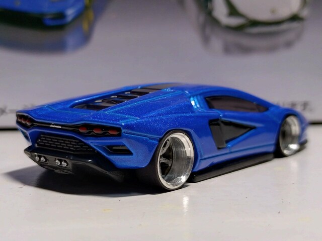 yg~Jz{Mj RNV JE^bN LPI 800-4  zr[ 