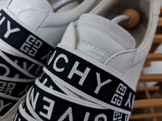 GIVENCHY WoV[ A[oXg[g e[vC S Xj[J[/Y/42zCg  uh 