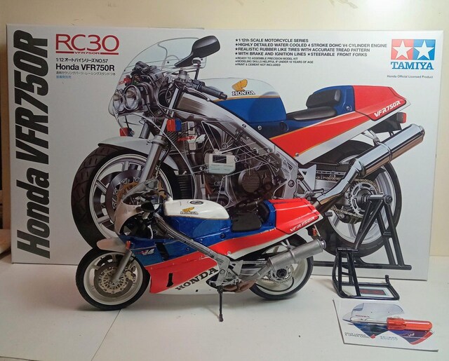 ^~oCNvf1/12hϊiz_VFR750  zr[ 