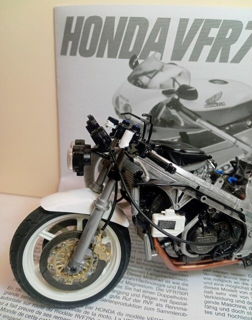 ^~oCNvf1/12hϊiz_VFR750  zr[ 
