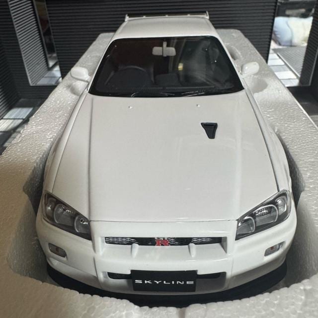 ŖWiI[gA[g1/18 XJCC GT-R R34 VXybNII  zr[ 