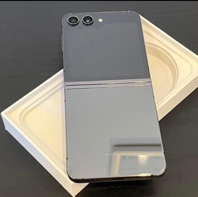 yǕizAndroid Galaxy Z Flip 5b512gbbSIMt[   Ɠd/AV 