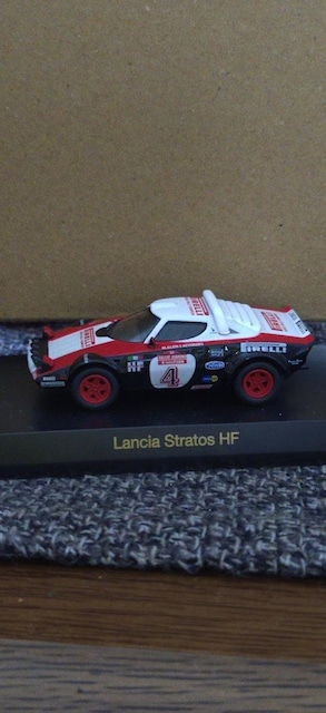 ~jJ[@`XggXHF 1/64   zr[ 