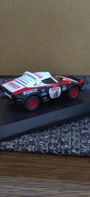 ~jJ[@`XggXHF 1/64  zr[ 