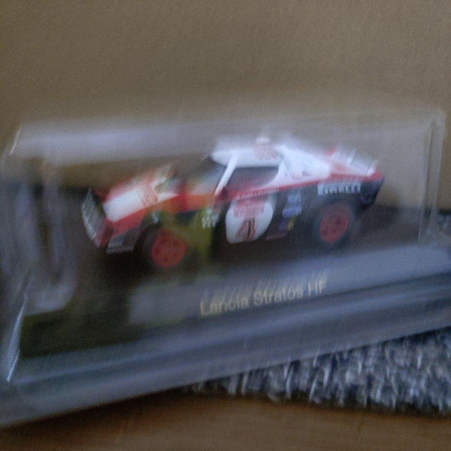 ~jJ[@`XggXHF 1/64  zr[ 