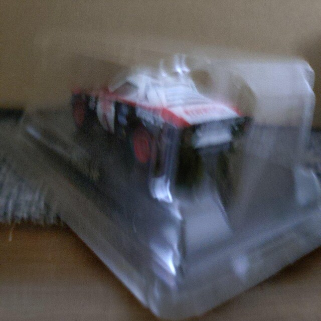 ~jJ[@`XggXHF 1/64  zr[ 