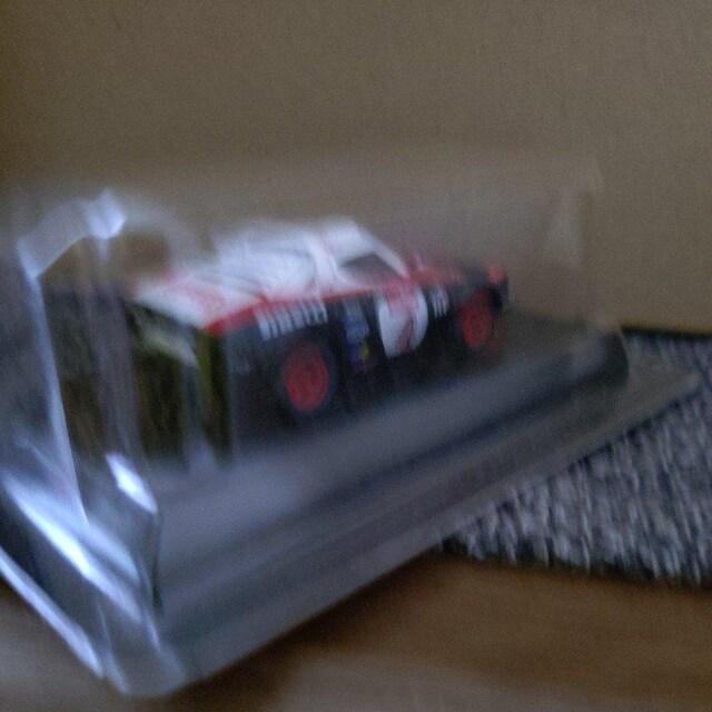 ~jJ[@`XggXHF 1/64  zr[ 
