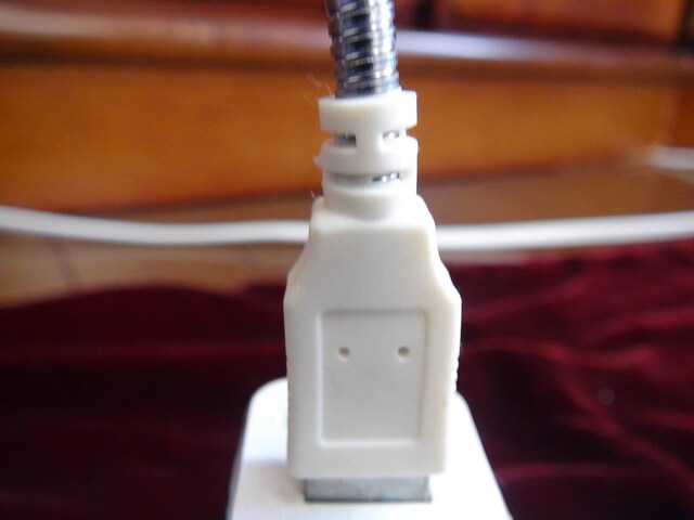 USB[qCg!  Ɠd/AV 